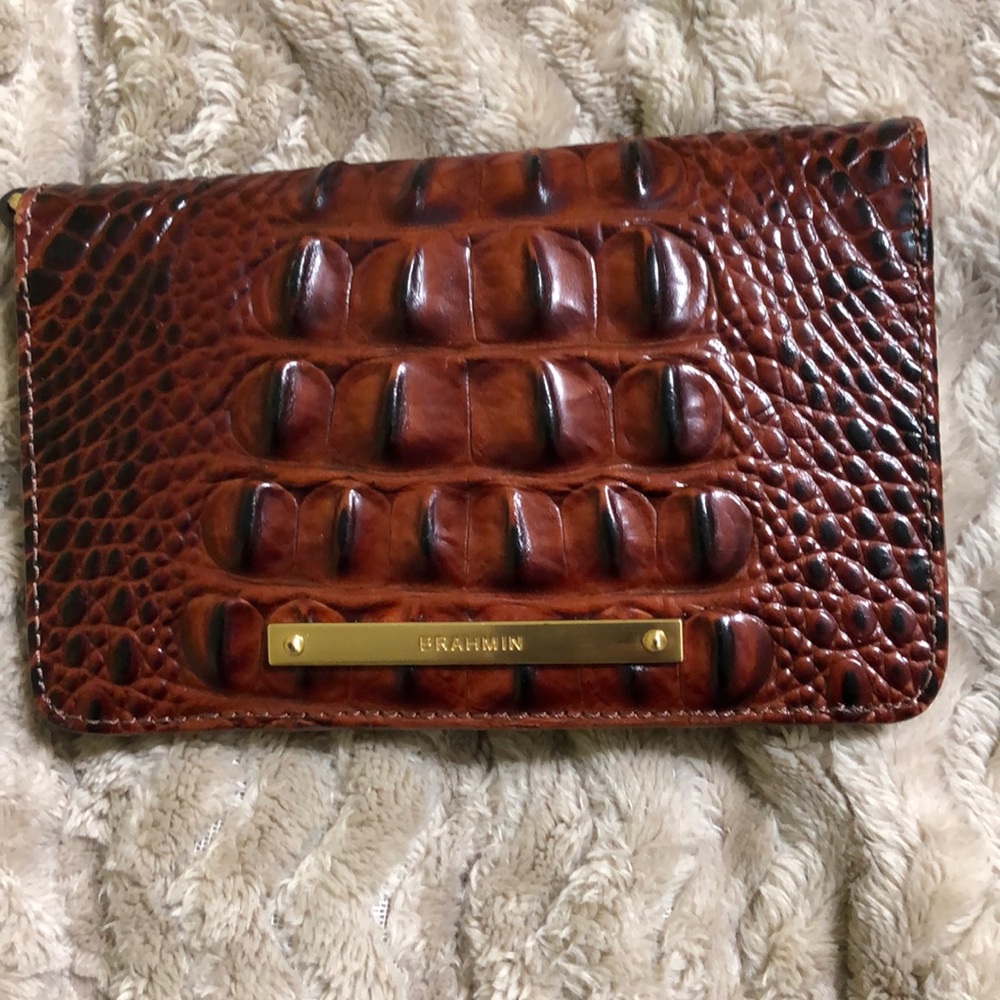 Brahmin wallet in very good shape